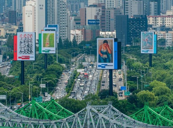 MMCA_도로 위 미술관_올림픽대로 여의도~노량진 구간 강남방향 (국립현대미술관 제공)