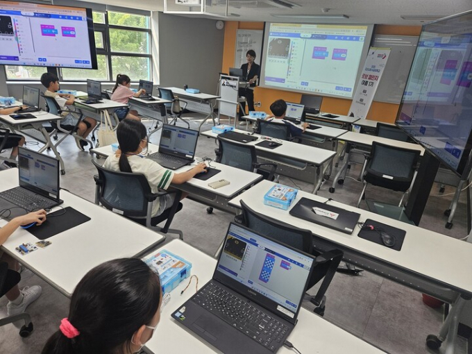 오산시가 AI로 여는 미래교육, 오산나래 AI공유학교 여름학기를 운영한다. /사진제공=오산시