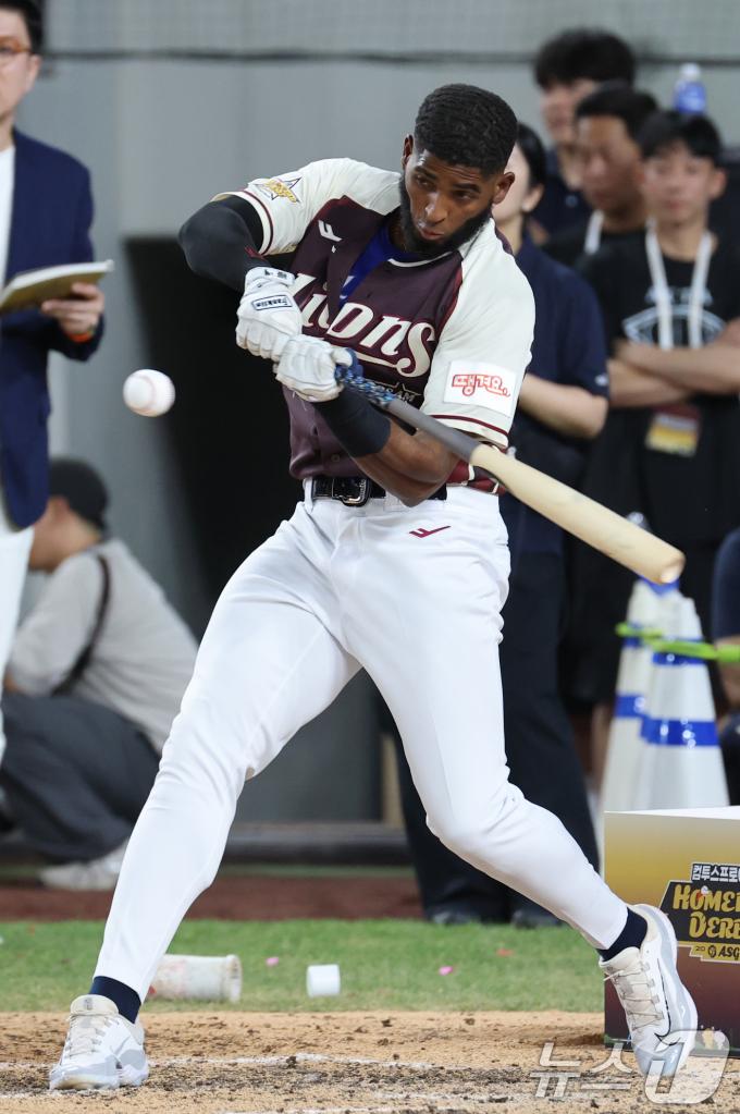 11일 대전 한화생명볼파크에서 열린 KBO 퓨처스 올스타전에서 디아즈가 홈런 레이스에 참가하고 있다. 2025.7.11/뉴스1 ⓒ News1 김기태 기자