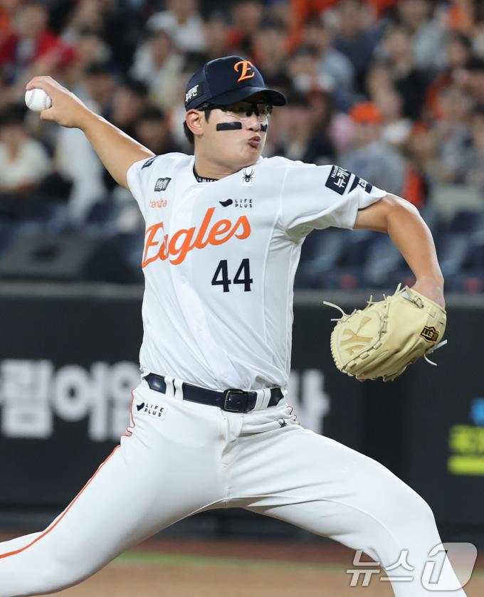 9일 오후 대전 한화생명 볼파크에서 열린 프로야구 '2025 신한 SOL뱅크 KBO 리그' 기아 타이거즈와 한화 이글스 경기에서 한화 투수 김서현이 역투하고 있다. 2025.7.9/뉴스1 ⓒ News1 김기태 기자