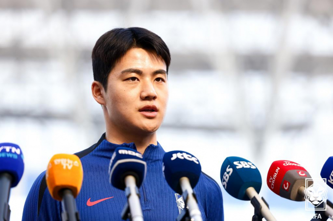 세르비아 무대에서 성공적인 첫 시즌을 보낸 설영우가 잉글랜드 챔피언십 셰필드 유나이티드의 관심을 받고 있다. 사진은 한국 축구대표팀으로 활약 중인 설영우의 모습. /사진=뉴스1(대한축구협회 제공)