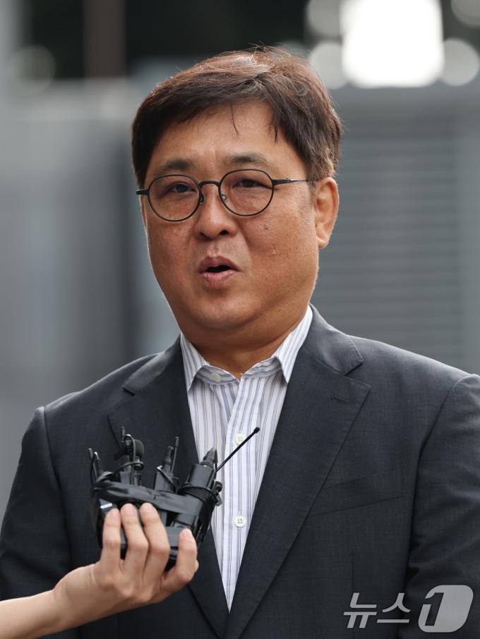최휘영 문화체육관광부 장관 후보자가 14일 오전 서울 종로구 국립현대미술관에 마련된 인사청문회 사무실로 출근하며 소감을 밝히고 있다. 2025.7.14/뉴스1 ⓒ News1 황기선 기자