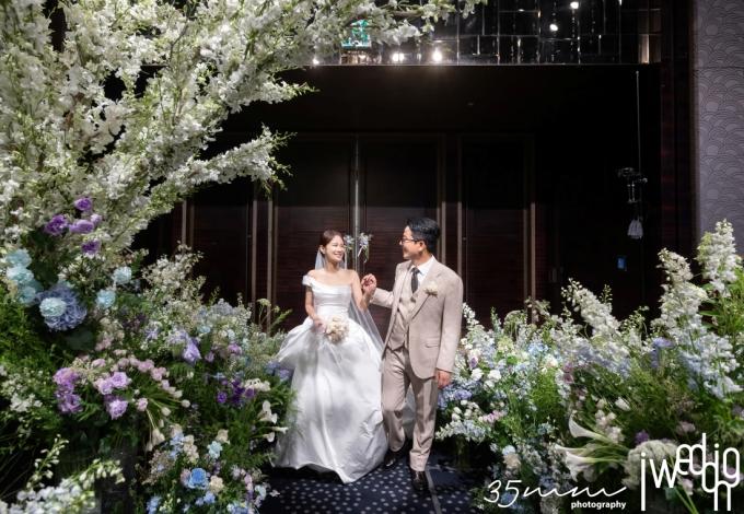 방송인 김준호, 김지민 / 아이웨딩 제공