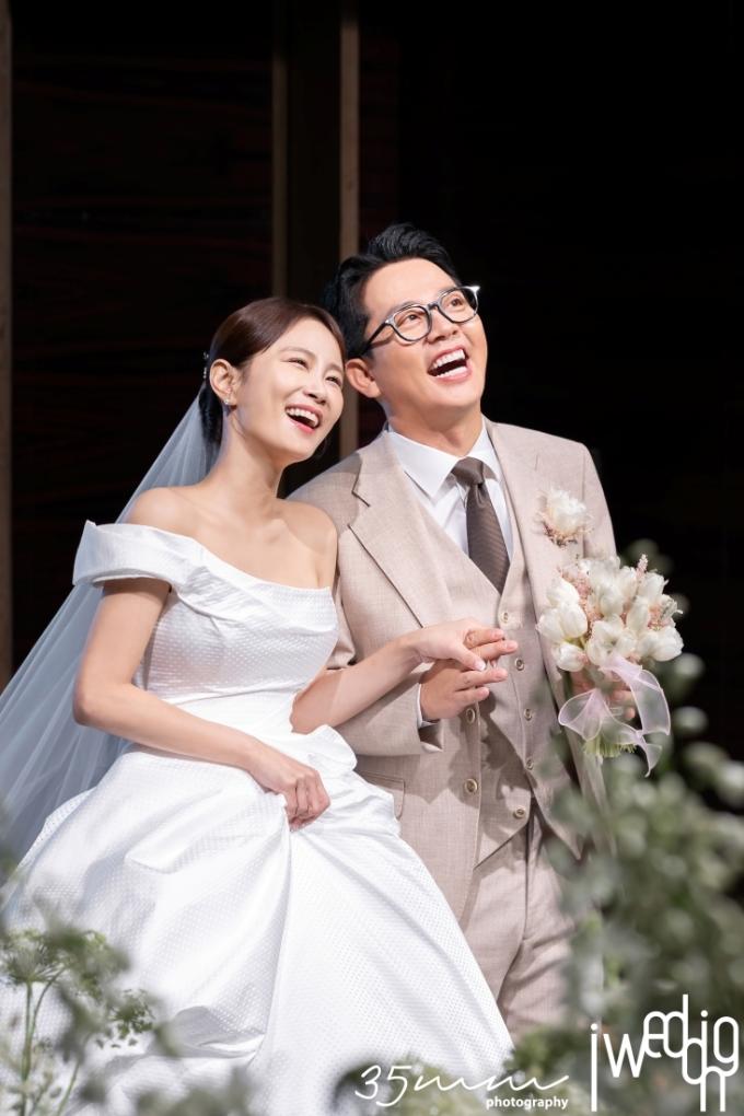 방송인 김준호, 김지민 / 아이웨딩 제공