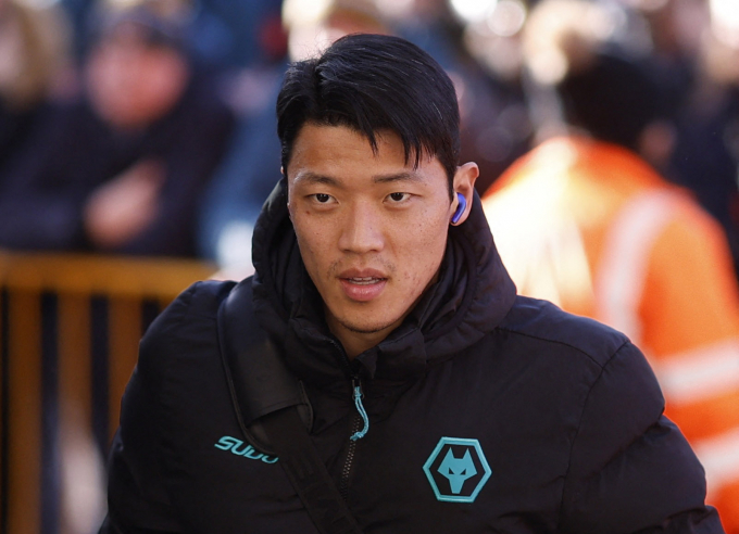 울버햄튼 원더러스의 공격수 황희찬이 백승호의 소속팀 버밍엄 시티의 관심을 받고 있지만 현실적으로 쉽지 않다는 현지 보도가 나왔다. 사진은 울버햄튼에서 활약 중인 황희찬의 모습. /사진=로이터