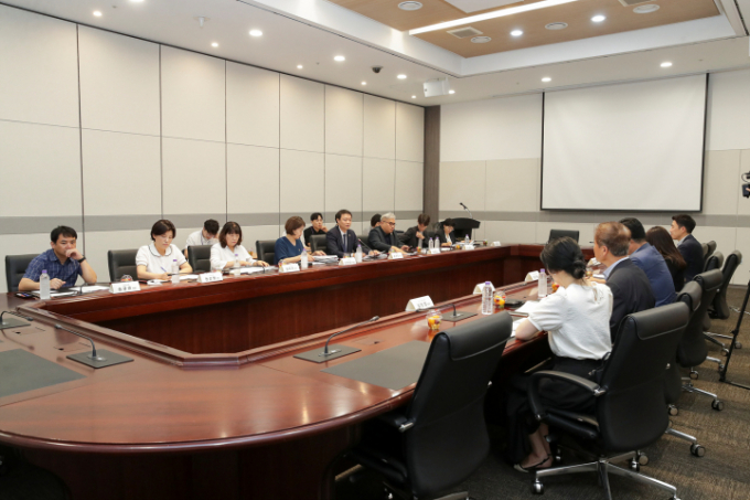  '킨텍스인사추천공정성강화를위한행정사무조사특별위원회'(이하 특위)가 회의를 진행하고 있다. /사진제공=고양특례시의회