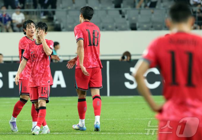 15일 오후 경기 용인시 처인구 용인미르스타디움에서 열린 2025 동아시아축구연맹(EAFF) E-1 챔피언십 남자부 대한민국과 일