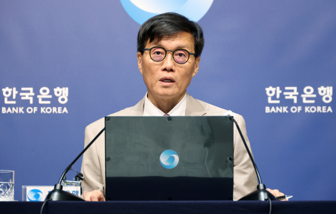 사진은 지난 10일 서울 중구 한국은행에서 열린 통화정책방향 기자간담회에서 발언하는 이창용 한국은행 총재. /사진=뉴스1(사진공동취재단)