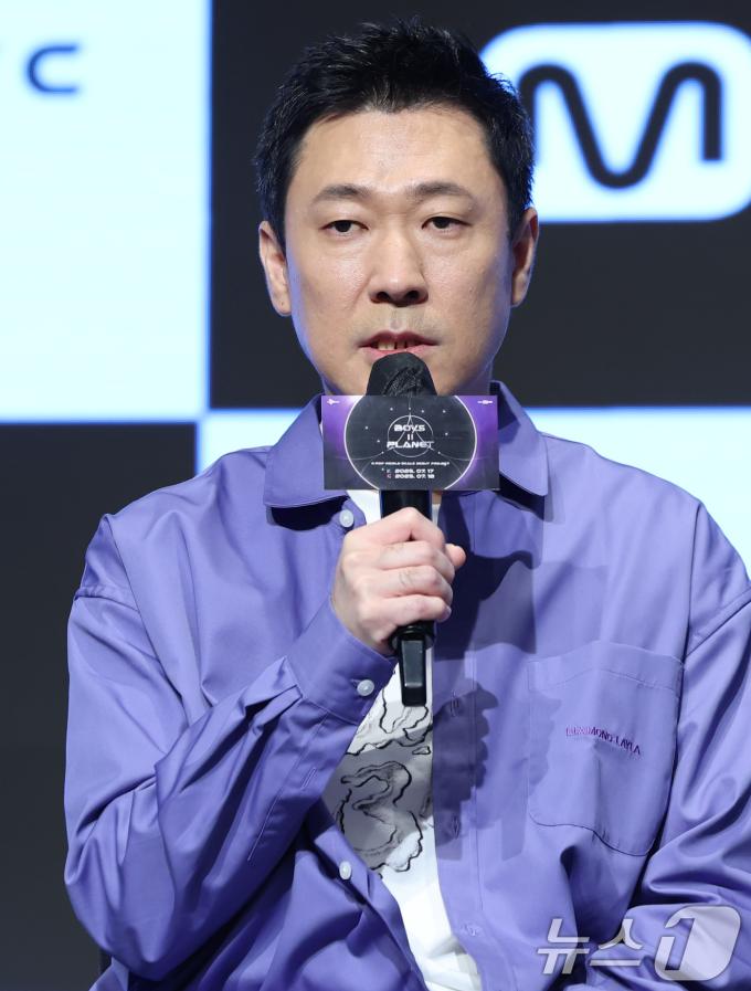 김신영 CP가 16일 서울 구로구 디큐브시티 더세인트에서 열린 K-POP 월드 스케일 데뷔 프로젝트 Mnet '보이즈 2 플래닛(BOYS II PLANET )' 제작발표회에 참석해 인사말을 하고 있다. 2025.7.16/뉴스1 ⓒ News1 권현진 기자