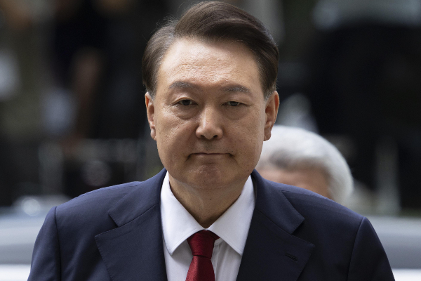 윤석열 전 대통령 측이 구속적부심을 청구했다. 사진은 윤석열 전 대통령이 지난 9일 서울 서초구 서울중앙지방법원에서 열린 구속 전 피의자심문(영장실질심사)을 받기 위해 출석하고 있는 모습. /사진=뉴시스(공동취재단)