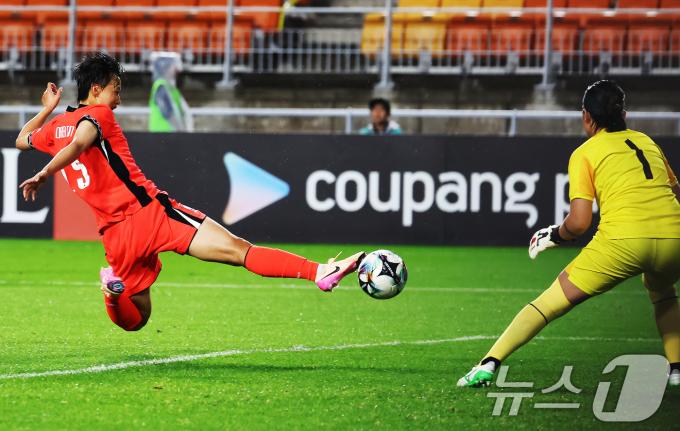 [뉴스1 PICK]'기적 드라마' 쓴 여자축구, 20년 만에 동아시안컵 우승