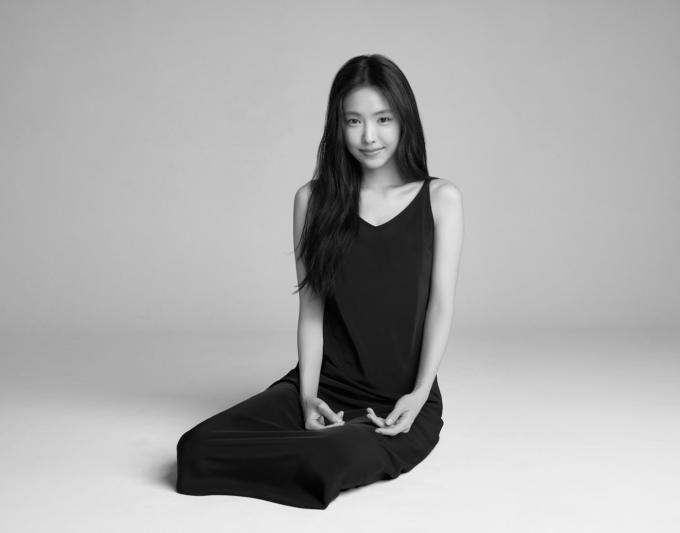 손나은