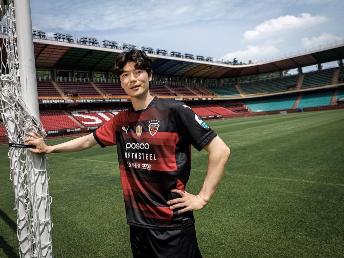 포항의 기성용이 스틸야드에서 첫 출격을 앞두고 있다. (한국프로축구연맹 제공)