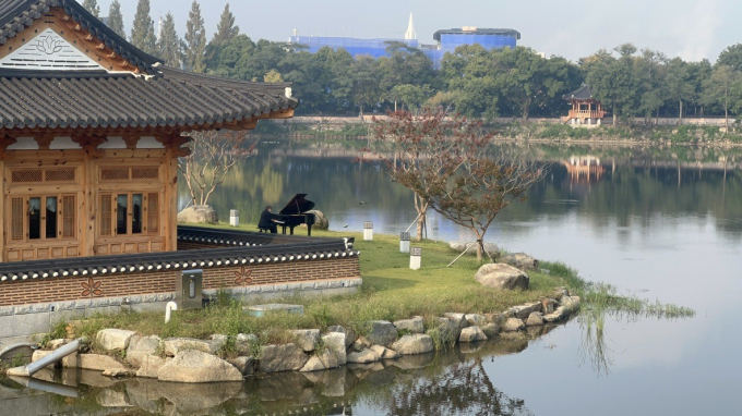 전주시의 관광홍보 영상속에 담긴 덕진공원./사진=전주시