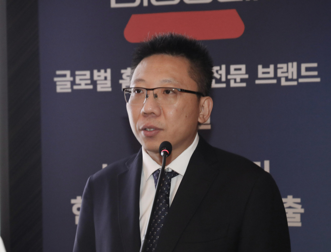 크리스 쳉 비쎌 아시아 총괄이 22일 서울 소공동 더플라자호텔에서 열린 기자간담회에서 한국 시장 전략에 대해 발표하고 있다. / 사진=비쎌코리아