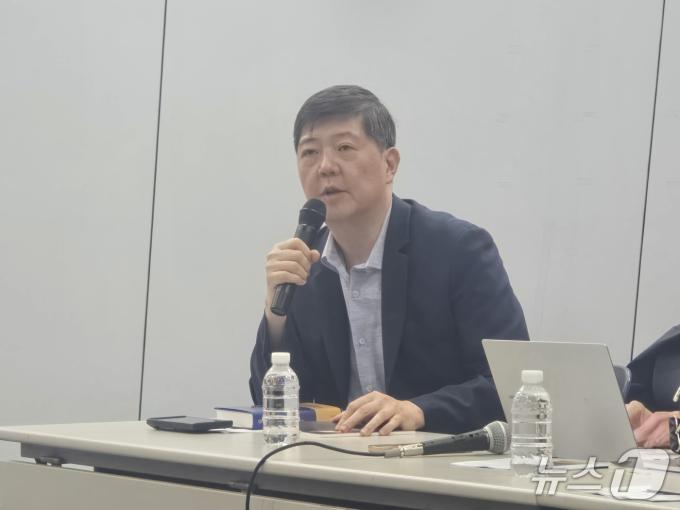 22일 '김대중 망명일기' 출간기념 기자간담회에서 김홍걸 김대중·이희호기념사업회 이사장이 발언하고 있다. ⓒ 뉴스1 김정한 기자