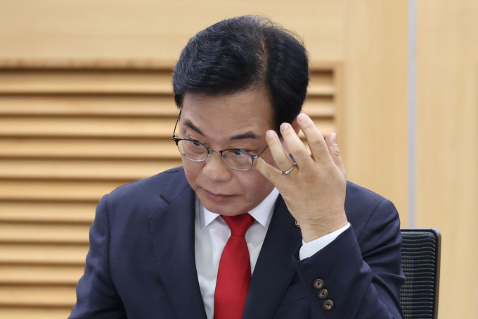 사진은 지난 21일 송언석 국민의힘 비상대책위원장 겸 원내대표가 서울 여의도 국회 의원회관에서 열린 이재명 정부의 방송3법 저지를 위한 긴급토론회에 참석한 모습. /사진=뉴스1