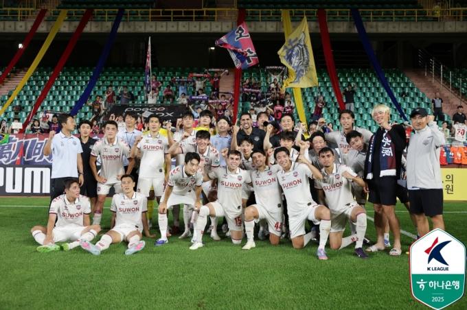 포항 원정에서 5-1로 승리한 수원FC(한국프로축구연맹 제공)