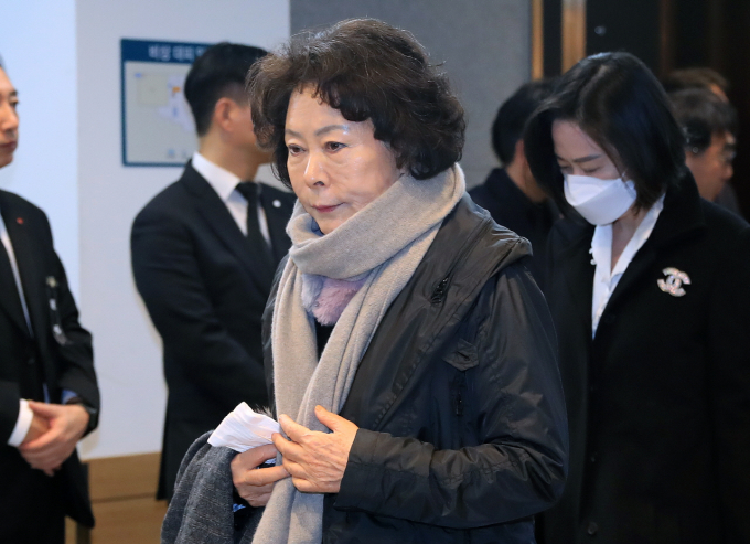 신영자 롯데장학재단 이사장이 2020년 1월19일 오후 서울 송파구 서울아산병원에 마련된 롯데그룹 창업주 신격호 명예회장의 빈소에 들어서고 있다. /사진=뉴스1
