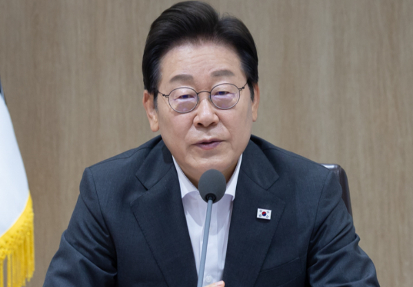 이재명 대통령이 김상환 헌법재판소장, 오영준 헌법재판관, 전재수 해양수산부 장관, 한성숙 중소벤처기업부 장관을 임명했다. 사진은 이재명 대통령이 지난 22일 서울 용산 대통령실 청사에서 열린 국무회의에서 발언하고 있는 모습. /사진=뉴스1(대통령실 제공)