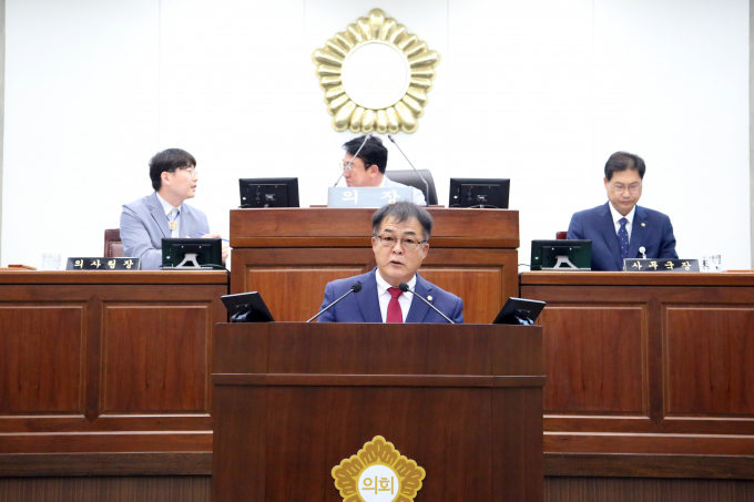 권선호 칠곡군의원이  23일 제311회 임시회 5분 자유발언을 하고 있다/사진제공=칠곡군의회