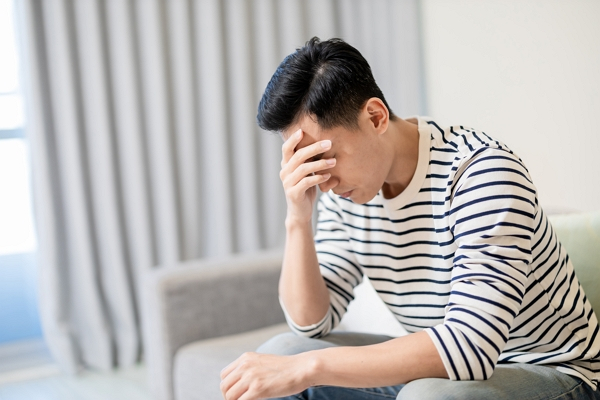 이별을 이유로 60대 친모를 폭행한 30대 아들이 실형을 선고받았다. 사진은 기사 내용과 직접적인 관련이 없음. /사진=클립아트코리아