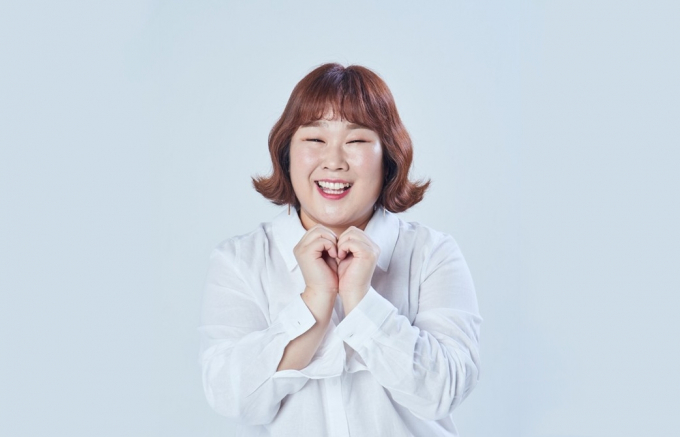 코미디언 김민경이 장애인생산품 제과제빵 브랜드 '더 로스터틀'(The Roster Turtle)은 첫 광고 모델로 활약한다. /사진=JDB엔터테인먼트