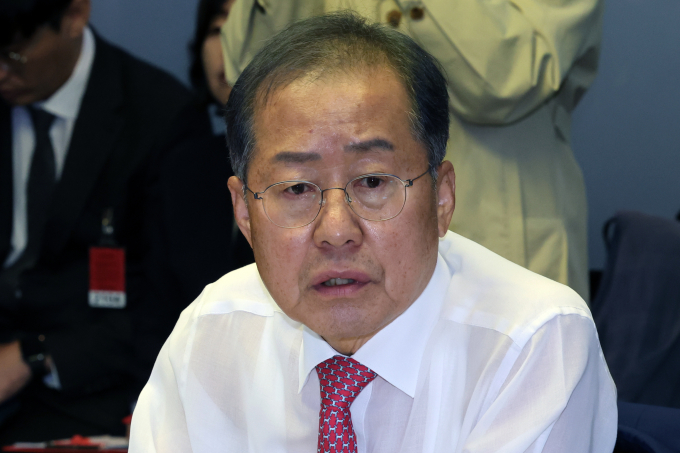 홍준표 전 대구시장이 "태어나선 안 될 정권이었다"는 말로 전 윤석열 정권을 비판했다. 사진은 과거 홍 전 시장이 국민의힘 소속일 당시 한 행사에 참석한 모습. /사진=뉴스1