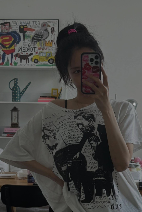 손나은/인스타그램 캡처