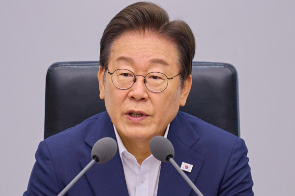 이재명 대통령이 한국과 미국 간 상호관세 협상이 타결됐다고 알렸다. 사진은 이재명 대통령이 지난 30일 서울 용산 대통령실 청사에서 열린 비상경제점검 태스크 포스(TF) 3차 회의에서 발언을 하고 있는 모습. /사진-뉴스1(대통령실 제공)