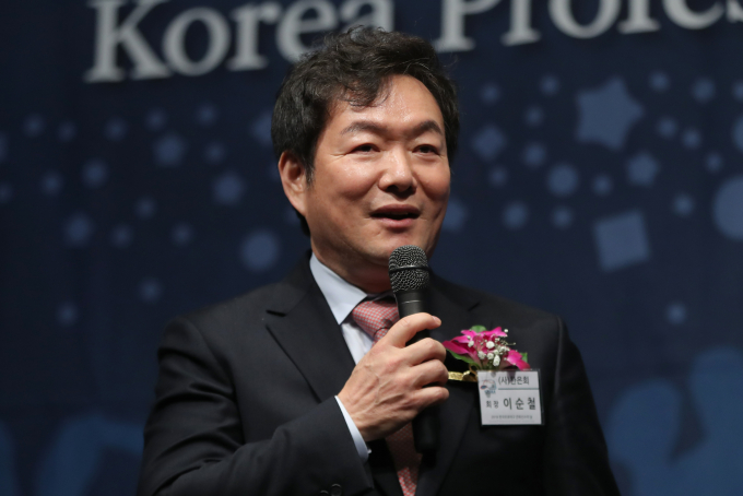 이순철 해설위원이 롯데자이언츠 정철원의 홈 경기 부진이 아내 탓이란 발언을 해 많은 누리꾼들의 비판을 받고 있다. 사진은 이순철 해설위원의 모습. /사진=뉴스1