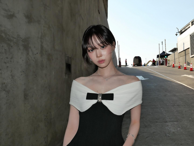 그룹 에스파의 카리나가 인형 같은 비주얼로 시선을 사로잡았다. /사진=카리나 인스타그램 캡처