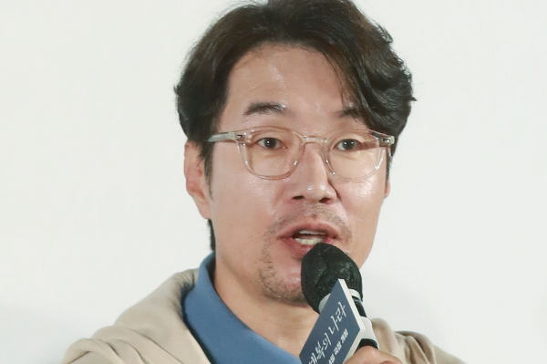 배우 송영규의 빈소가 용인 다보스병원장례식장 특1호실에 마련됐다. 사진은 배우 송영규가 2024년 7월22일 오전 서울 롯데시네마 건대입구점에서 진행된 영화 '행복의 나라' 제작발표회에 참석해 질문에 답하고 있는 모습. /사진=스타뉴스