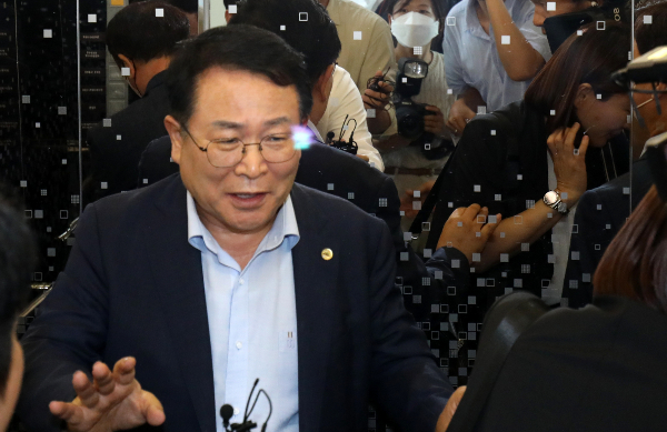 정현율 전북 익산시장이 공무원에 대한 골프 금지령을 내렸다. 사진은 정헌율 익산시장 모습. /사진=뉴스1