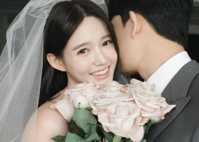 배우 남보라가 뜬금없는 이혼설에 당황해했다. /사진=남보라 인스타그램