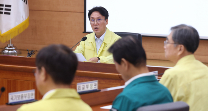  김민석 국무총리가 5일 오후 서울 종로구 정부서울청사 별관에서 열린 을지연습 준비 보고회의에서 "국가의 최우선 임무는 국민의 안전을 보호하는 것"이라고 전했다. /사진=뉴시스