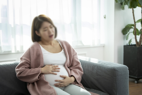 베트남 임산부가 온라인에서 구매한 낙태약을 복용하고 직접 탯줄을 잘랐다가 심정지 상태에 빠졌다. 사진은 기사 본문과 무관함. /사진=클립아트코리아