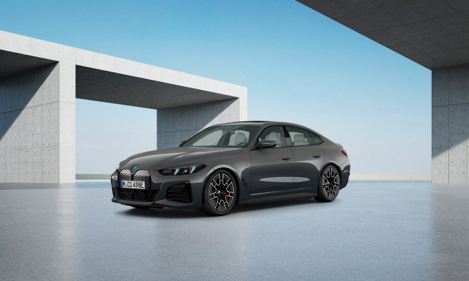 BMW 코리아가 창립 30주년 기념한 8월 온라인 한정 에디션 4종, 37대를 오는 11일부터 온라인에서 판매한다. 사진은 'i4 eDrive40 그란 쿠페 M 스포츠 프로 스페셜 에디션'. /사진=BMW 코리아
