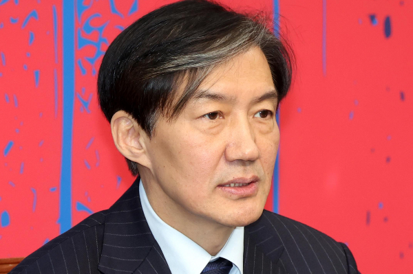 조국 전 조국혁신당 대표가 광복절 특별사면 대상자에 포함됐다. 사진은 대법서 징역 2년 확정으로 의원직을 상실한 조국 전 조국혁신당 대표가 2024년 12월12일 오후 서울 여의도 국회에서 열린 기자간담회에서 취재진의 질문에 답변하고 있는 모습. /사진=뉴시스