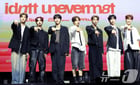 그룹 아이덴티티(idntt)의 첫 유닛 유네버맷(unevermet)이 11일 오후 서울 한남동 블루스퀘어에서 가진 데뷔 앨범 &#039;유네버멧&#039; 발매 기념 쇼케이스에 참석해 포즈를 취하고 있다. 2025.8.11/뉴스1 ⓒ News1 권현진 기자