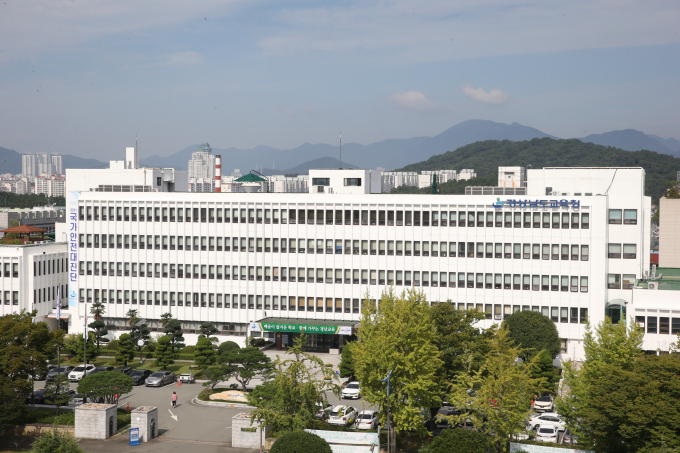 경남교육청은 고3 수시 대비 맞춤형 진학상담에 들어간다./사진=경남도교육청