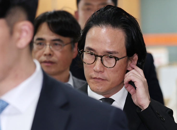 조현범 한국앤컴퍼니그룹 회장이 올 상반기) 사업형 지주회사 한국앤컴퍼니에서 8억1900만원의 보수를 받았다. /사진=뉴스1
