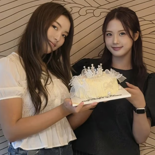 축구선수 출신 이동국의 딸 재시와 재아가 생일을 맞이했다. /사진=이수진 SNS