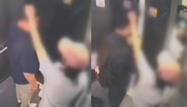 엘리베이터에서 모르는 여성에게 머리채를 잡힌 남성 사연이 전해졌다. 사진은 엘리베이터에서 모르는 여성에게 머리채를 잡힌 남성의 모습. /사진=JTBC '사건반장' 캡처