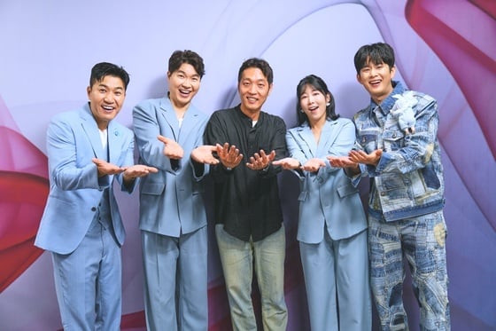 (왼쪽부터) 김종민, 박수홍, 이승훈 CP, 사유리, 손민수 / 사진제공=TV조선