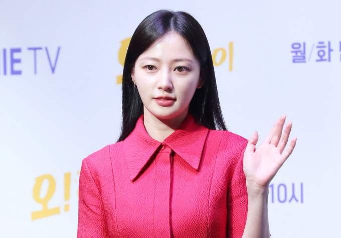 배우 송하윤이 학교폭력 의혹을 최초로 제기한 폭로자 A씨를 추가 고소했다. 사진은 지난 2023년 5월 서울 구로구 라마다서울신도림호텔에서 진행된 지니 TV 오리지널 '오! 영심이' 제작발표회에 참석한 배우 송하윤. /사진=머니투데이