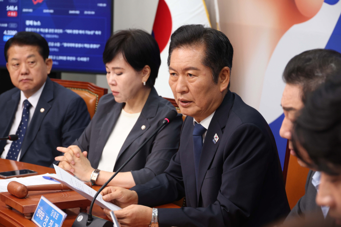 정청래 더불어민주당 대표가 추경호 전 국민의힘 원내대표 유죄 판결 시 국민의힘은 당을 해체하라고 날선 비판을 했다. 사진은 정 대표가 22일 서울 여의도 국회에서 열린 최고위원회의에서 발언하는 모습. /사진=뉴시스