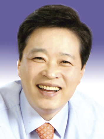 이춘우 경북도의회 운영위원장(영천1)/사진제공=경북도의회