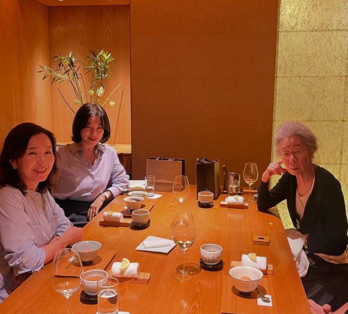 사진=윤유선 인스타그램