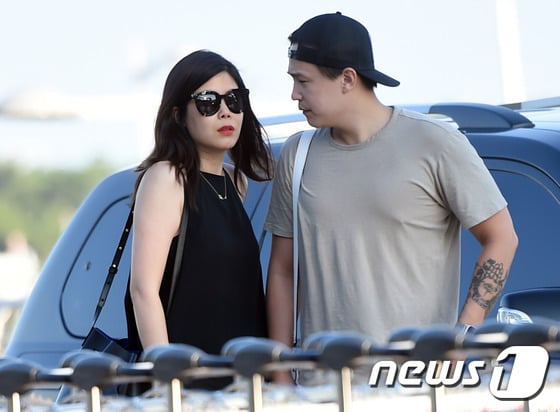 가수 린(왼쪽), 이수 부부 ⓒ News1